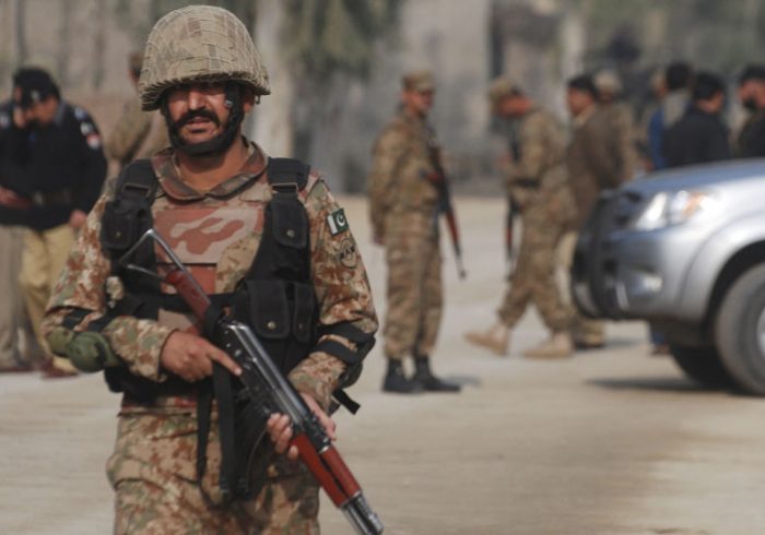 زخمی شدن نزدیک به ۴۰ تن در انفجار پاکستان