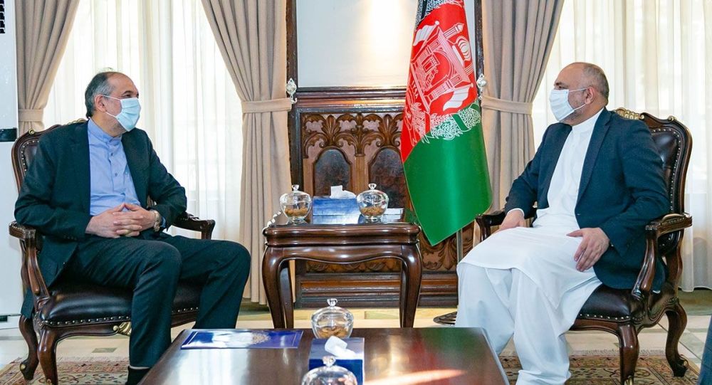 روند صلح افغانستان؛ سفیر ایران با اتمر دیدار کرد