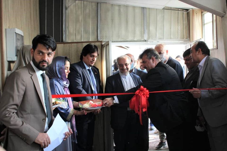 توزیع شناس‌نامه الکترونیک برای مهاجران افغان در ایران آغاز شد