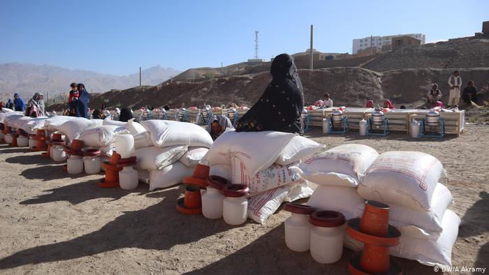 توزیع وسایل زراعتی به ارزش ۱۷ میلیون افغانی در ولایت بامیان