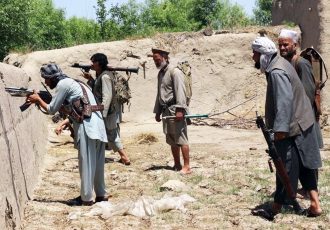 ۱۲ نیروی خیزش مردمی در لوگر پس از خورانده‌شدن سم در حمله طالبان کشته شدند