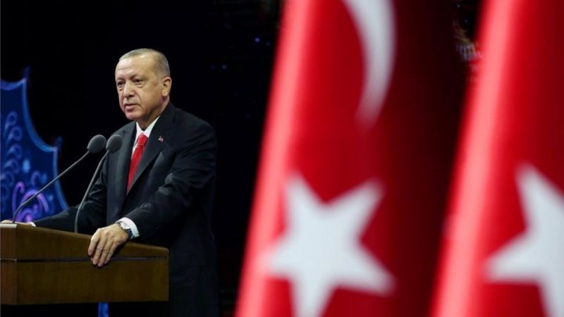 اردوغان خواهان تحریم خرید کالاهای فرانسوی در ترکیه شد