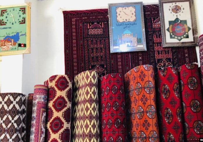 صادرات قالین از افغانستان ۴۰ درصد کاهش یافته است