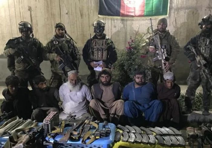 دفع حمله طالبان در هلمند؛ ۹ طالب کشته و زخمی و ۶ تن دیگر بازداشت شدند