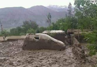 دستکم ۵۶ نفر در اثر جاری سیلاب درکشور جان باخته اند