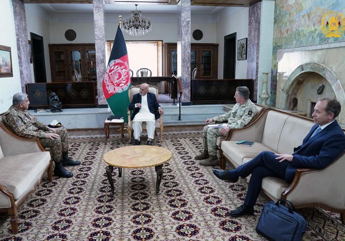 رییس جمهور غنی با رییسان ستاد ارتش بریتانیا و پاکستان دیدار کرد