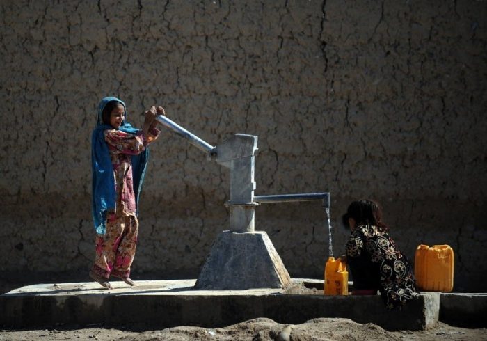 خشک سالی، جنگ و کرونا، افغانستان را به حالت اضطرار تبدیل کرده است