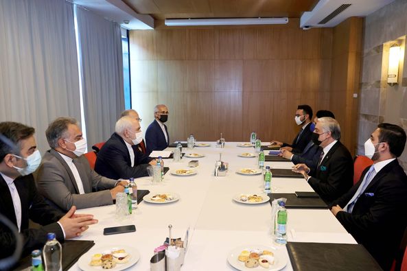 وزیرخارجه ایران: تهران طرف‌دار حل مشکل افغانستان از طریق مذاکره است