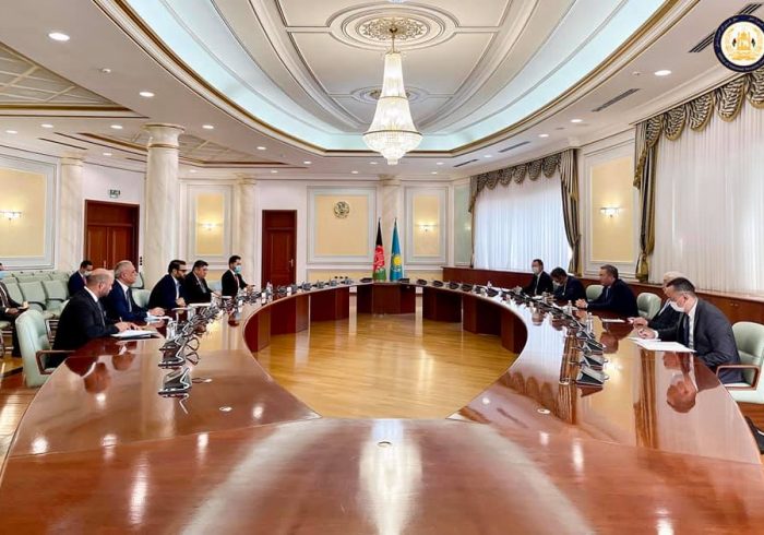 محب در مورد«تجهیز نیروهای امنیتی» با وزیرخارجه قزاقستان گفت‌وگو کرد