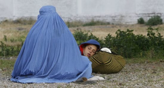 آواره‌شدن هزاران خانواده در نتیجه جنگ در افغانستان