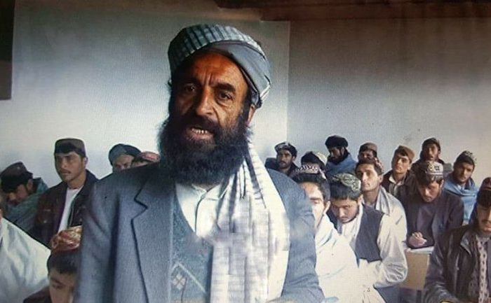 کشته شدن یک شاعر وتایخ نویس توسط طالبان در اروزگان
