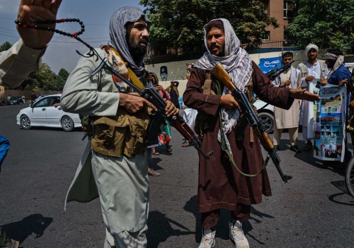 ۱۳ تن در پیوند به سرقت وسایط در کابل وپروان بازداشت شد
