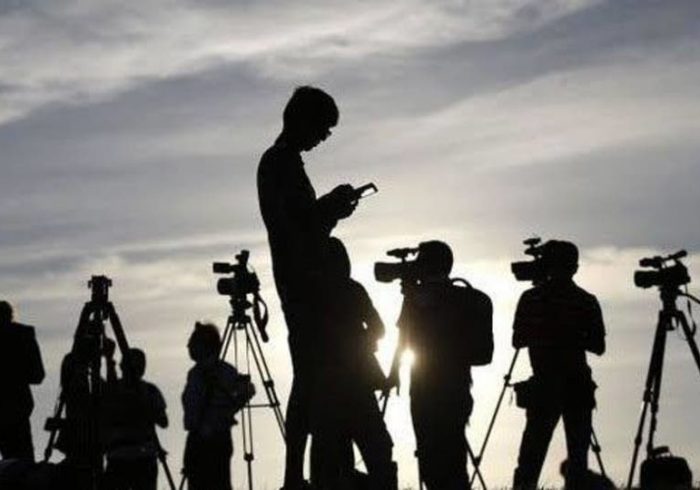 هشدار تازه فدراسیون بین‌المللی خبرنگاران: طالبان به توهین رسانه‌ها در افغانستان پایان دهند