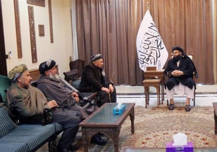 دیدار شماری از علما و متنفذین شیعه با معاون سیاسی نخست وزیر طالبان