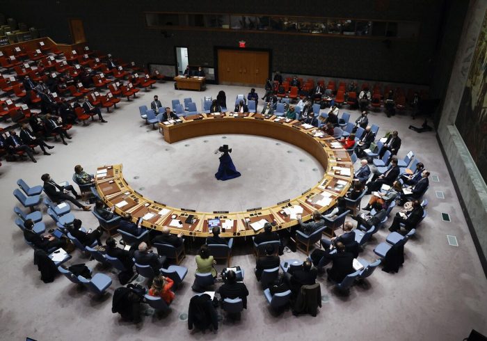 اعضای شورای امنیت سازمان ملل متحد باز هم بر سر تمدید معافیت سفر برخی از مقام‌های امارت اسلامی به توافق نرسیده اند