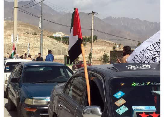کاروان روز جهانی قدس با اهتزار پرچم فلسطین بر فراز موترهای سواری در کابل