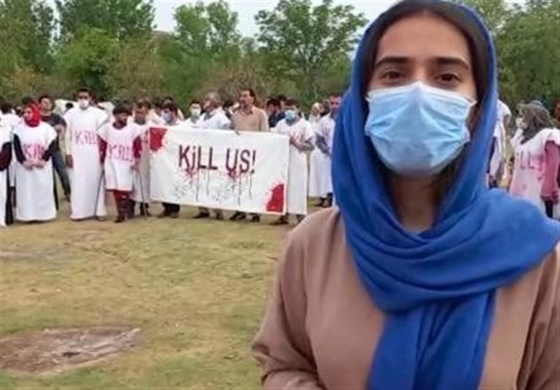 هموطنان مهاجر معترض در پاکستان «کفن» پوشیدند