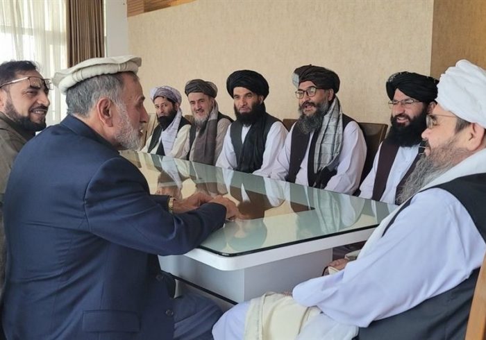 بازگشت ۷ نفر از شخصیت‌های علمی به افغانستان