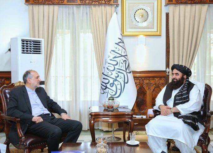 دیدار امیر خان متقی با سفیر ایران در کابل