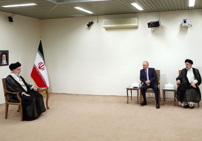 رهبر انقلاب اسلامی ایران در دیدار پوتین: آمریکایی‌ها هم زورگو هستند و هم حیله‌گر