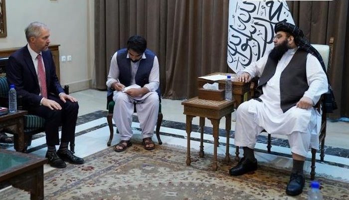 دیدار معاون سیاسی ریاست الوزرا افغانستان با آرنوت پاولز رئیس هیات اتحادیه اروپا برای افغانستان