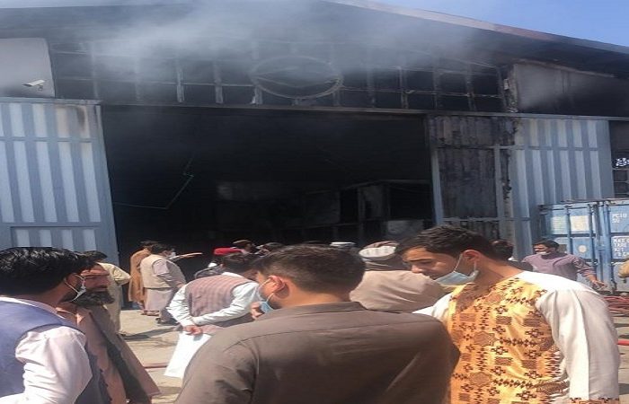 مهار آتش سوزی در کارخانه تولیدی شرکت بیرنج