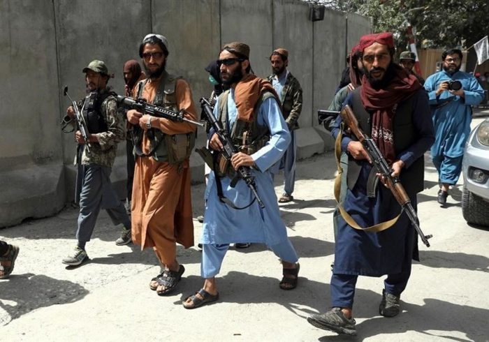 قانون جدید طالبان و منع استفاده از تلفن هوشمند در پنجشیر