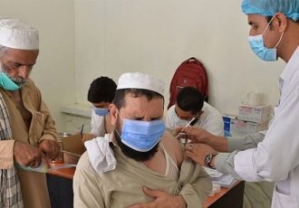 فدارسیون جهانی صلیب سرخ: ۹۰ درصد از نفوس افغانستان واکسین کرونا نکرده‌اند