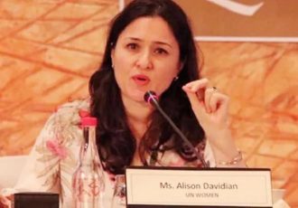 نماینده سازمان ملل استقامت زنان افغانستان را تحسین کرد