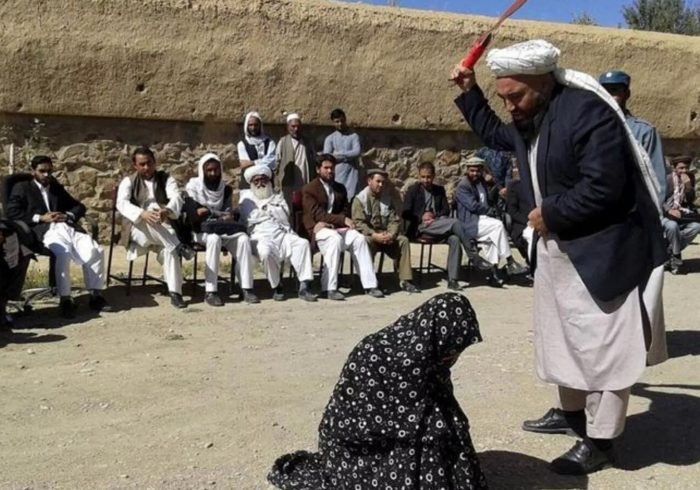 طالبان ۵۹ تن را در ولایت‌های بدخشان و ارزگان شلاق زدند
