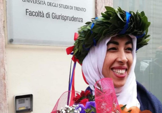 بانوی مراکشی، اولین قاضی محجبه دادگاه‌های ایتالیا