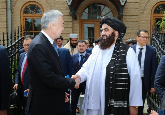تحویل سفارت افغانستان در قزاقستان به کابل با میانجیگری چین