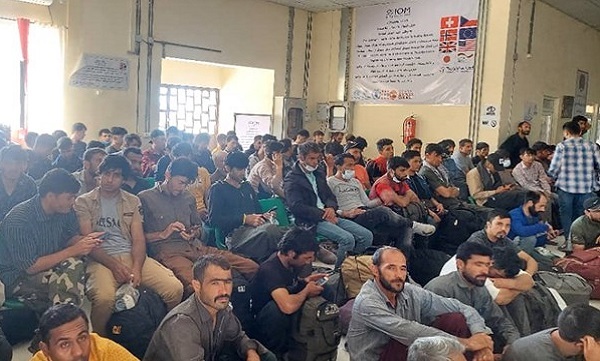 بازگشت ۲۸۰۰ مهاجر از ایران به کشور