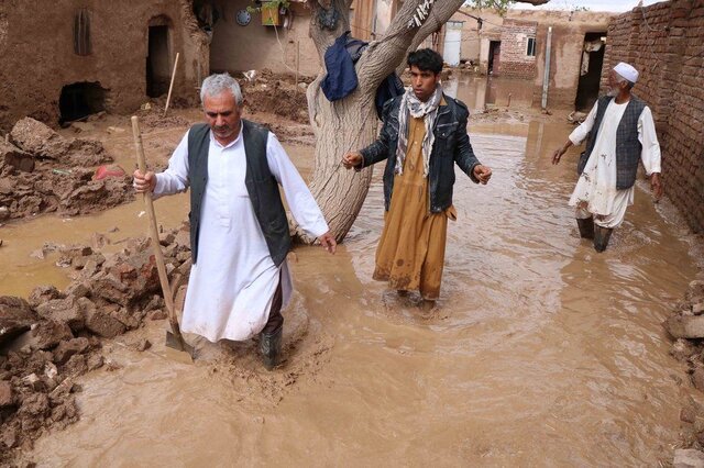 ۹ کشته و زخمی در پی جاری شدن سیلاب در کشور