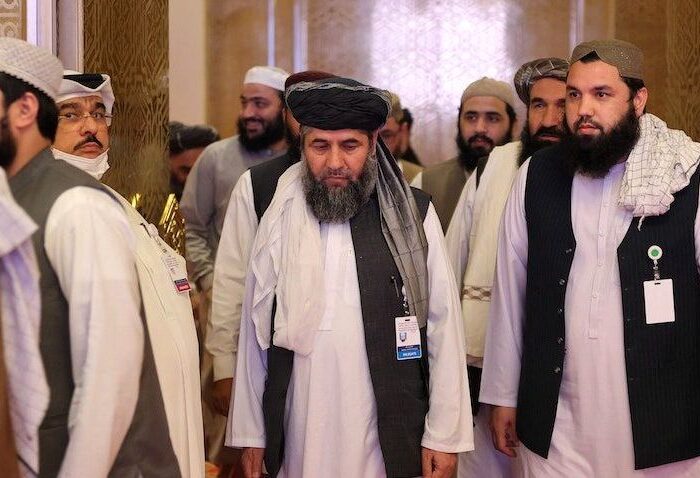 طالبان چگونه آمریکا را به میز مذاکره کشاند؟ دیدار کم سابقه با اما و اگرهای فراوان