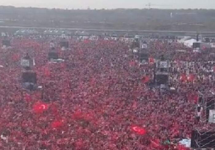 تجمع ده ها هزار نفر در استانبول ترکیه در حمایت از غزه