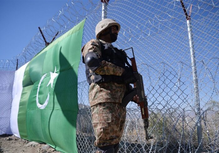 گزارش نشریه نزدیک به ارتش پاکستان از احتمال عملیات نظامی در خاک افغانستان