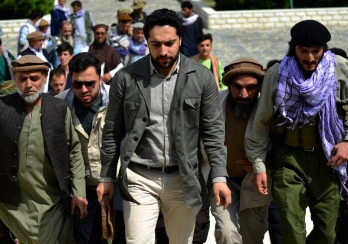 اداره افغانستان به دست یک گروه اجیر ساخته استخبارات بیرونی است