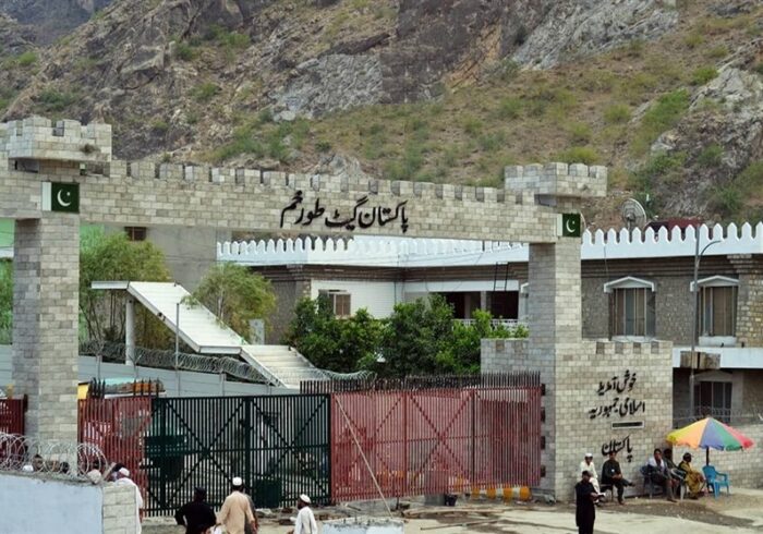 پایان بی‌نتیجه مذاکرات مقامات طالبان و پاکستان برای بازگشایی مرز «تورخم»