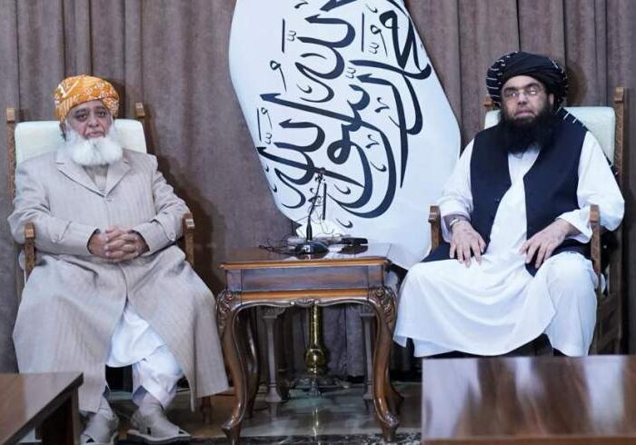 معاون سیاسی طالبان با رهبر حزب جمعیت علمای پاکستان دیدار کرد
