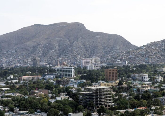 طالبان دو نظامی پیشین را در کابل بازداشت کردند