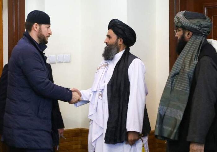 دیدار معاون اقتصادی گروه طالبان با مشاور رئیس جمهور روسیه