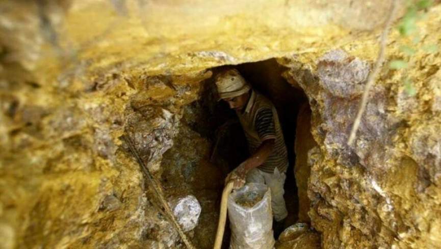کشته و زحمی شدن سه کارگر بر اثر ریزش معدن طلا در بدخشان