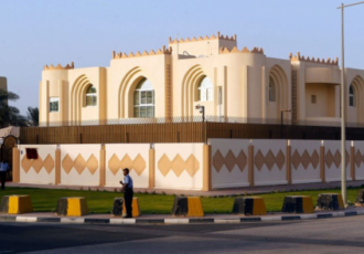 سهیل شاهین:دفتر قطر برای بهبود روابط با جهان و جلب کمک‌ها تلاش می‌کند