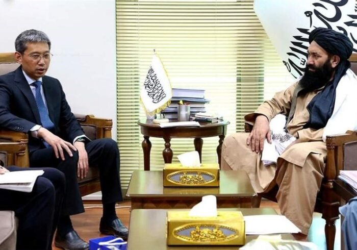 دیدار سفیر چین با وزیر احیا و توسعه روستایی طالبان