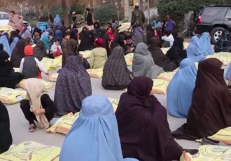مداخله طالبان در روند کمک‌رسانی به زنان افغانستان