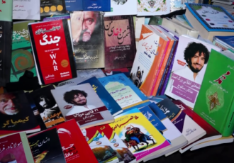 وزارت اطلاعات و فرهنگ گزارش‌ها درباره منع فروش کتاب‌های ایرانی واقعیت ندارد