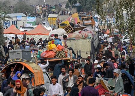 بیش از ۵۷ درصد پناهجویان بازگشته افغانستان از پاکستان به اجبار اخراج شده‌اند