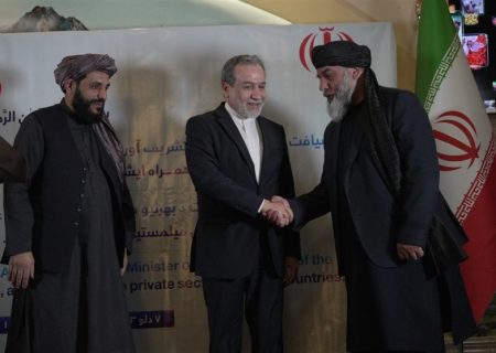 دیدار عراقچی با وزیر صنعت و تجارت طالبان