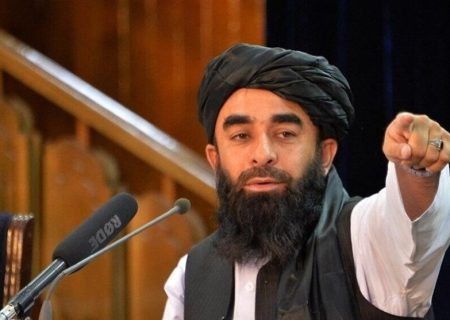 طالبان: اشرف غنی نیستیم که هرچه آمریکا امر کند عمل کنیم